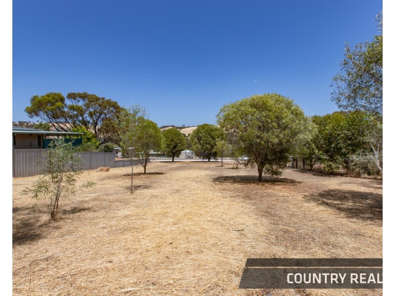 24 Harcourt Street, Toodyay WA 6566