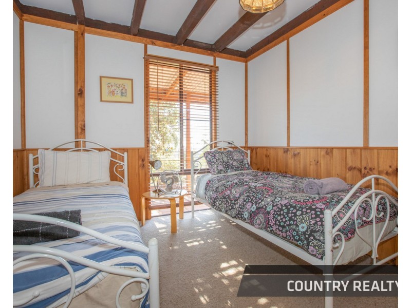 45 Adenanthus Road, Toodyay WA 6566