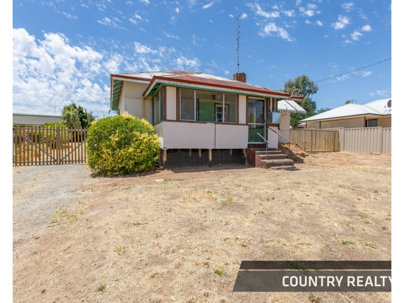 5 Withnell Street, Northam WA 6401