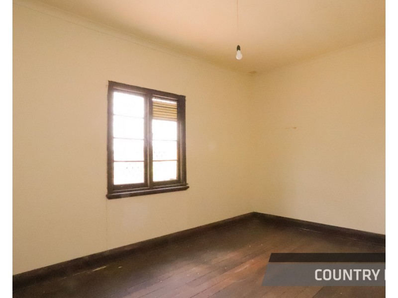 5 Withnell Street, Northam WA 6401