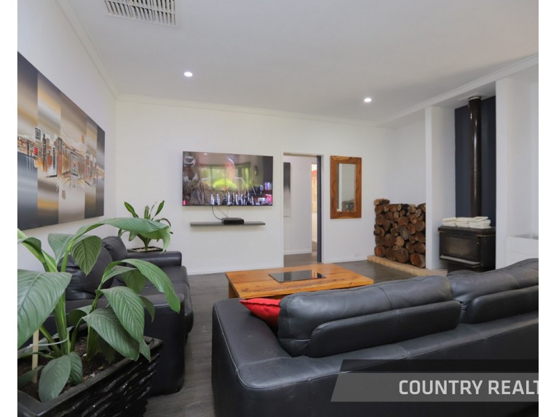 26 Hyde Drive, Wundowie WA 6560