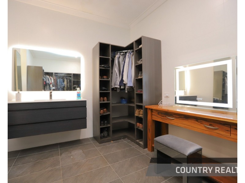 26 Hyde Drive, Wundowie WA 6560