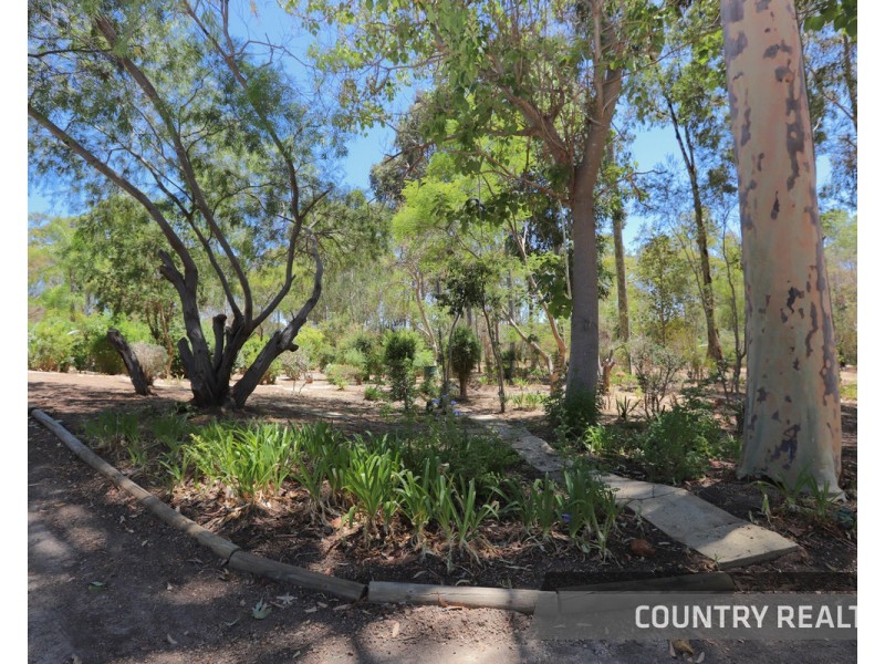 26 Hyde Drive, Wundowie WA 6560