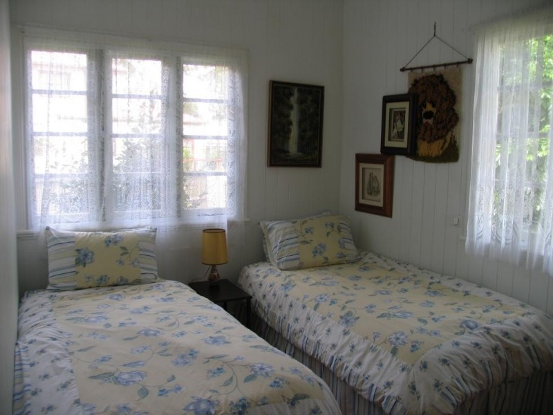 Eagle Heights QLD 4271