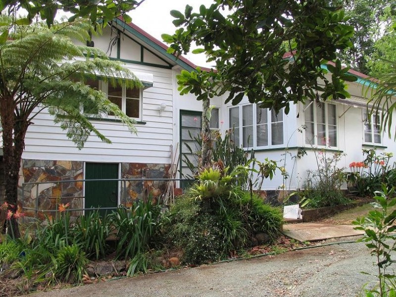 100A Long Rd, Eagle Heights QLD 4271