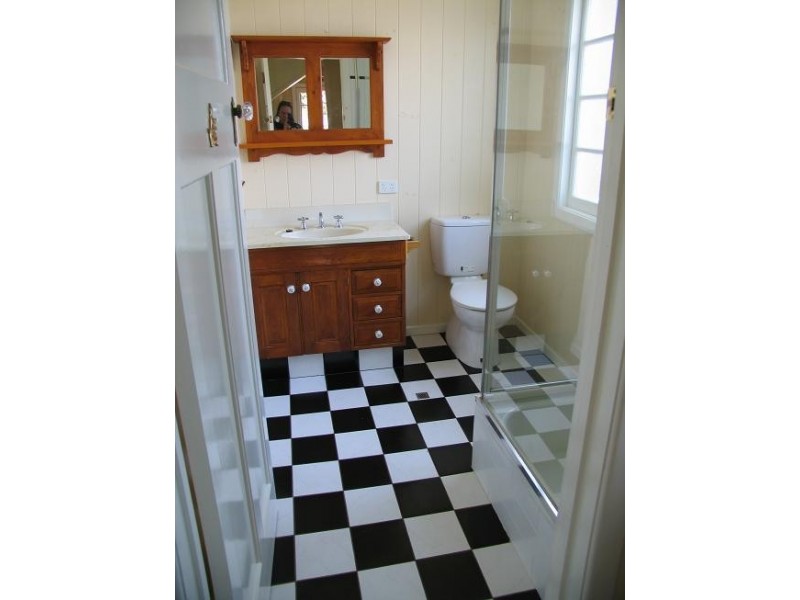 Eagle Heights QLD 4271