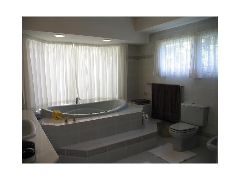 Eagle Heights QLD 4271