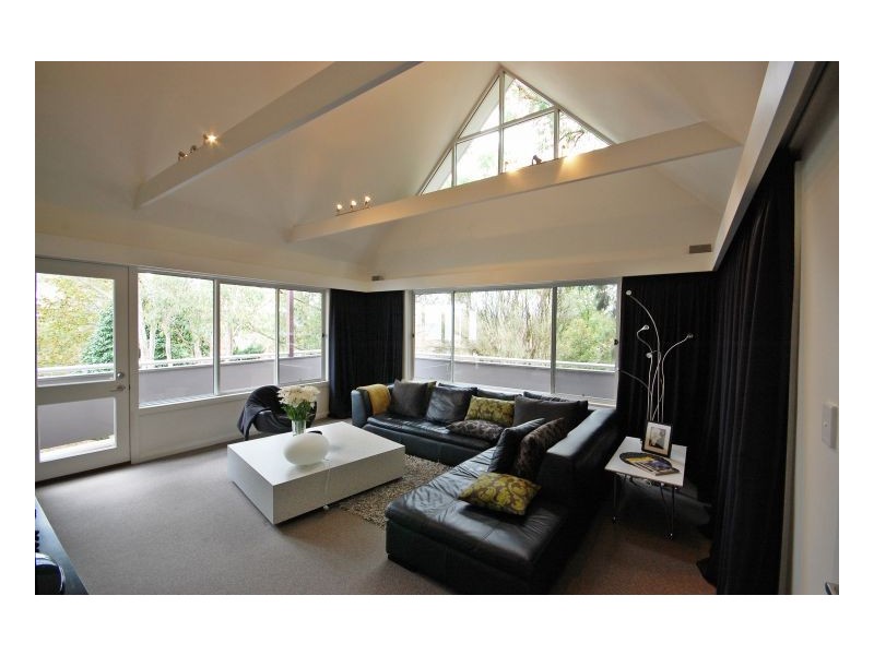 9 Oak Tree Drive, Armidale NSW 2350