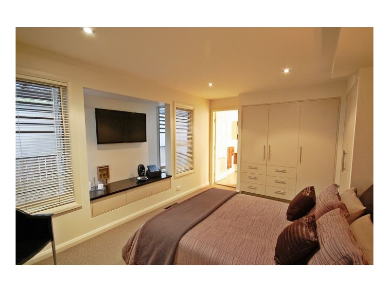 9 Oak Tree Drive, Armidale NSW 2350