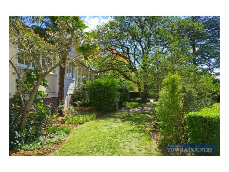 189 Faulkner Street, Armidale NSW 2350