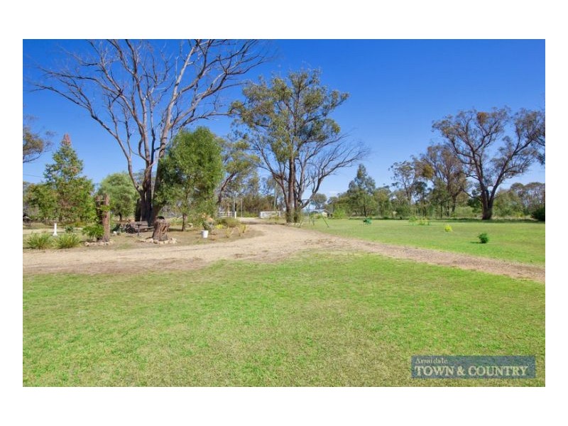 13 Stringybark Ridge Road, Armidale NSW 2350