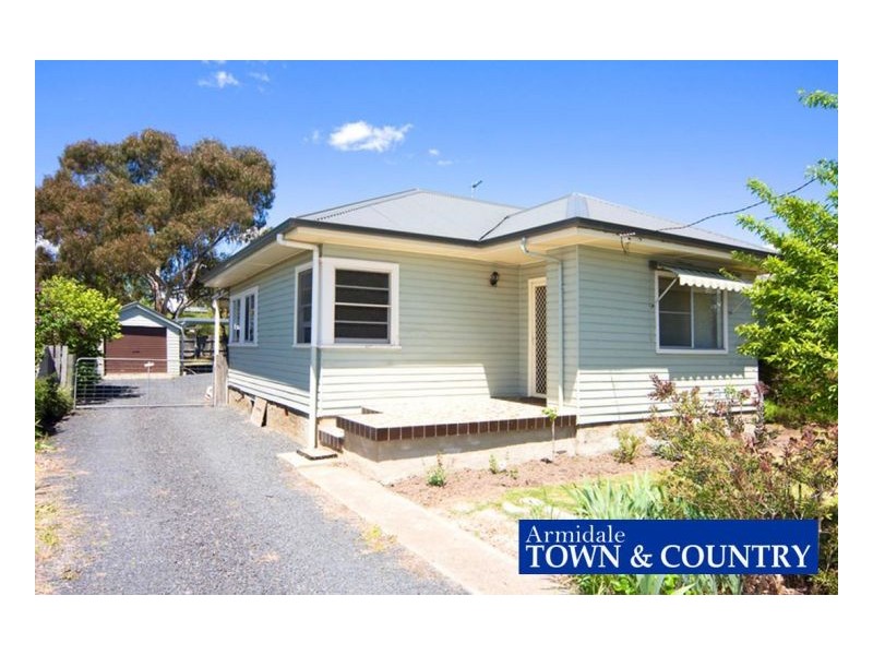 75 Douglas Street, Armidale NSW 2350