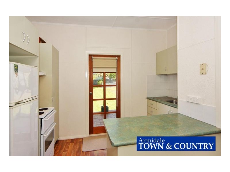 75 Douglas Street, Armidale NSW 2350