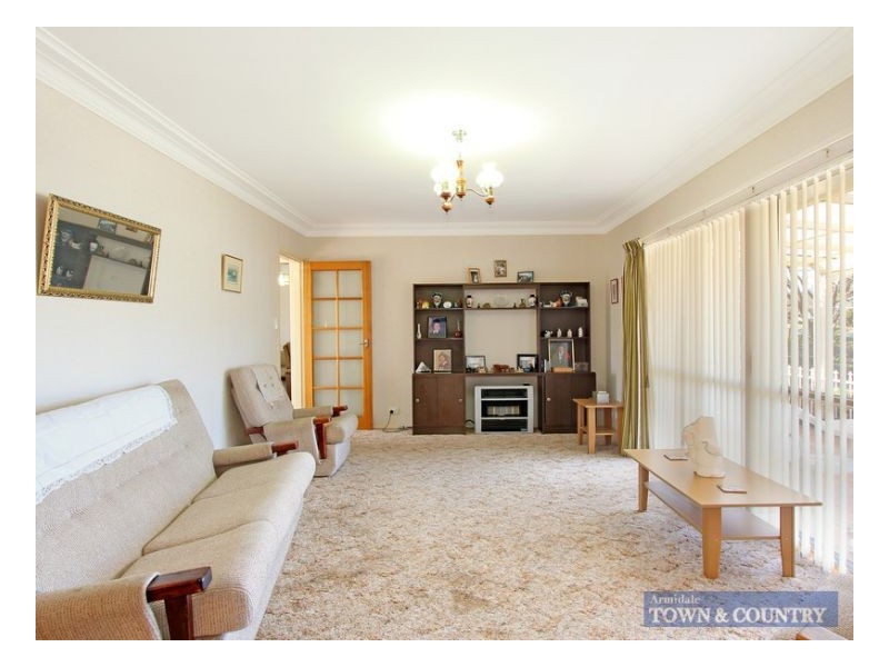 8 Arundel Drive, Armidale NSW 2350
