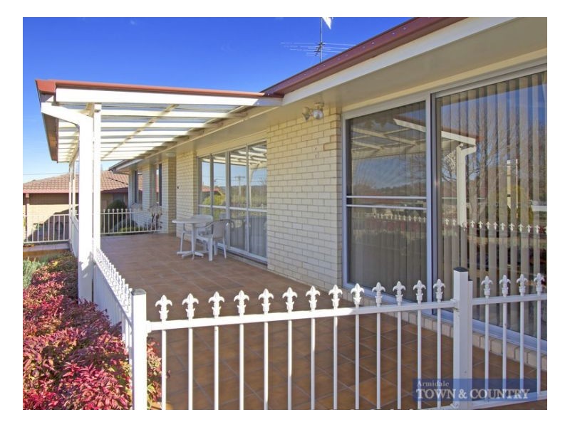 8 Arundel Drive, Armidale NSW 2350