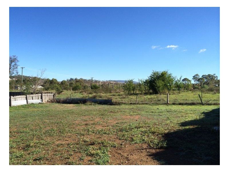 211a Erskine Street, Armidale NSW 2350