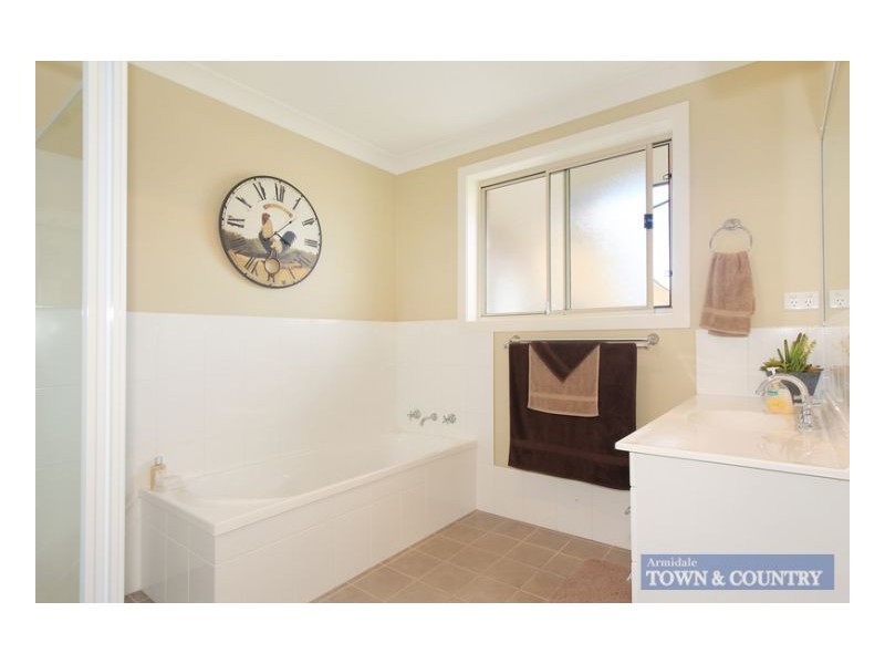 23 Rusden Court, Armidale NSW 2350