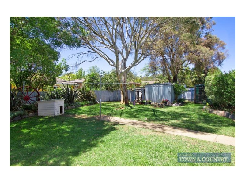 11 Baldwyn Street, Armidale NSW 2350
