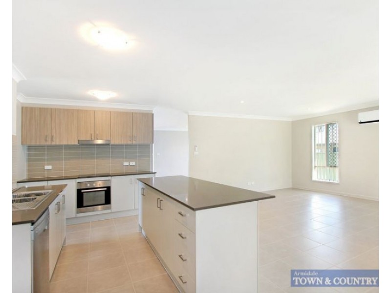 13 Morson Avenue, Armidale NSW 2350