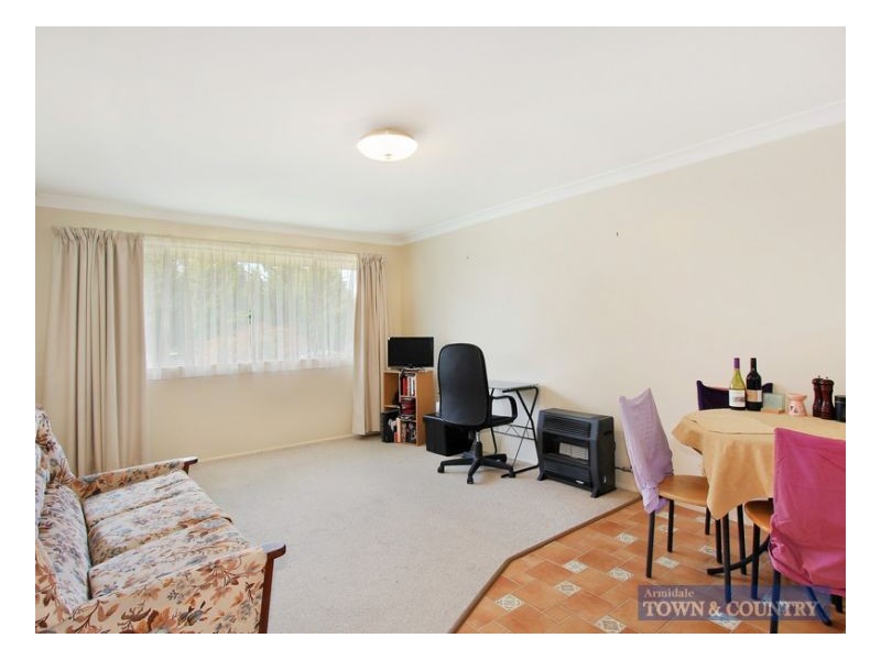 1 & 2/2 Kenalmac Avenue, Armidale NSW 2350