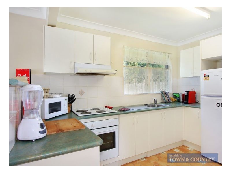 1 & 2/2 Kenalmac Avenue, Armidale NSW 2350