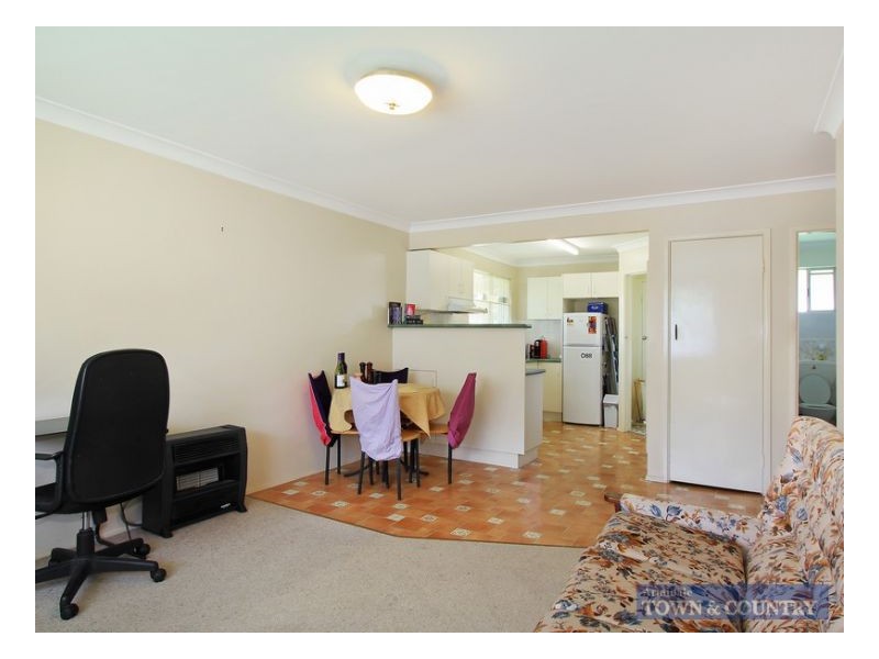 1 & 2/2 Kenalmac Avenue, Armidale NSW 2350