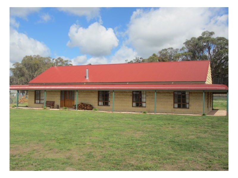 7168 New England Highway, Armidale NSW 2350