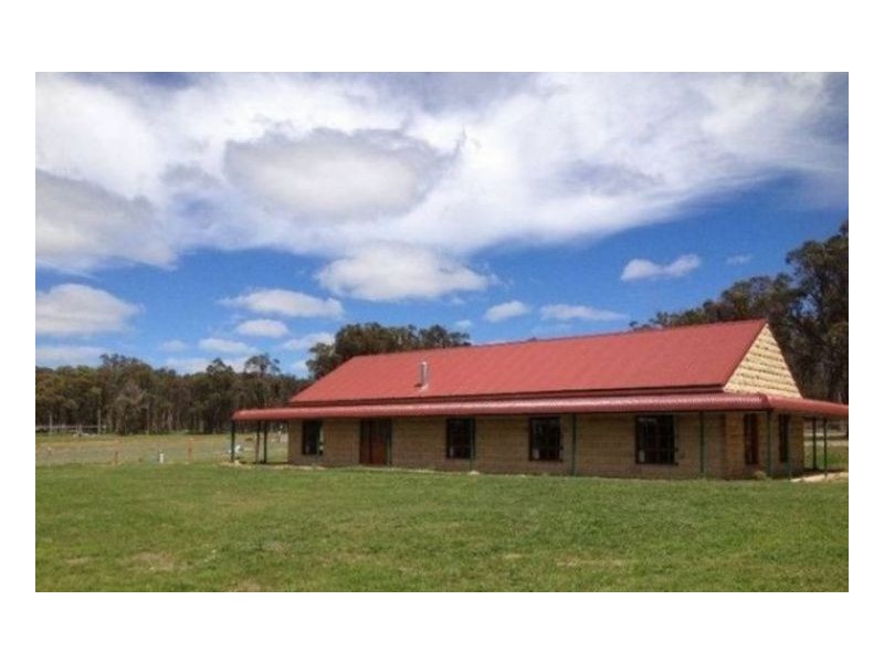 7168 New England Highway, Armidale NSW 2350