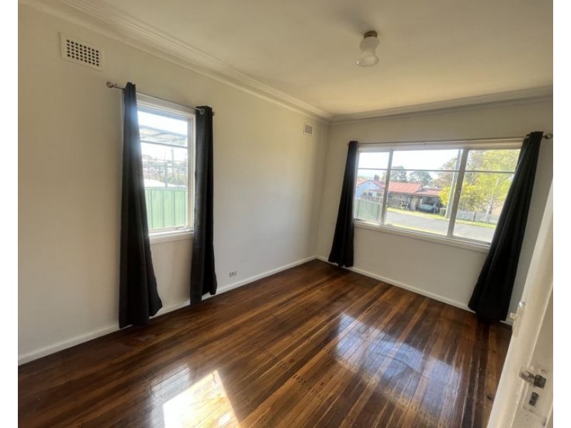 174 Mossman Street, Armidale NSW 2350