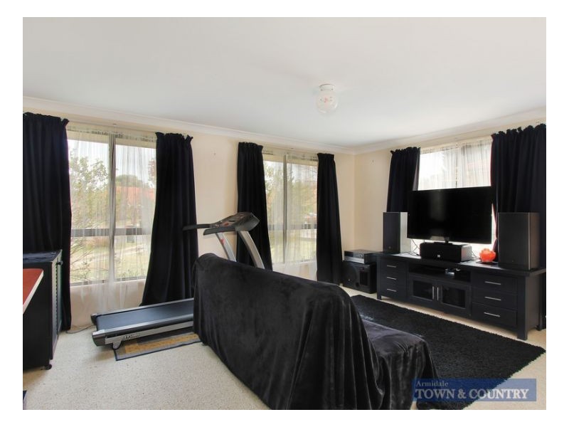 1-2/18 Northey Drive, Armidale NSW 2350