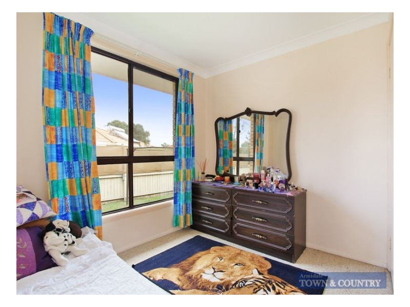 1-2/18 Northey Drive, Armidale NSW 2350