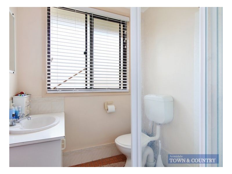 1-2/18 Northey Drive, Armidale NSW 2350