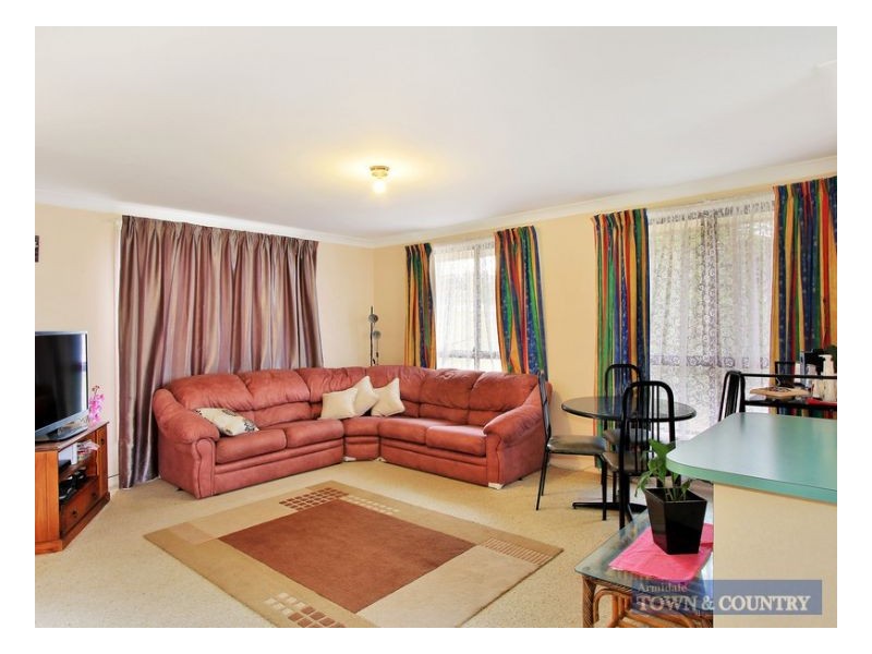 1-2/18 Northey Drive, Armidale NSW 2350