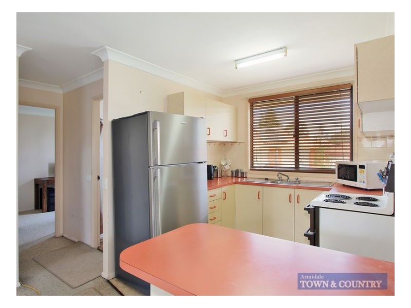 1-2/18 Northey Drive, Armidale NSW 2350