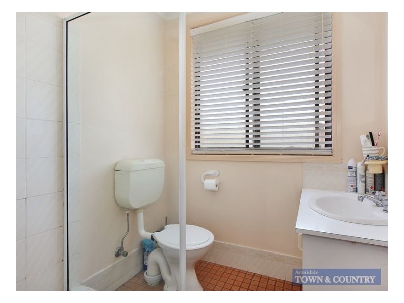 1-2/18 Northey Drive, Armidale NSW 2350