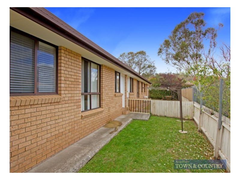 1-2/18 Northey Drive, Armidale NSW 2350