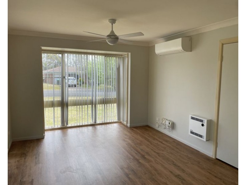 2/4 Conningdale Crescent, Armidale NSW 2350