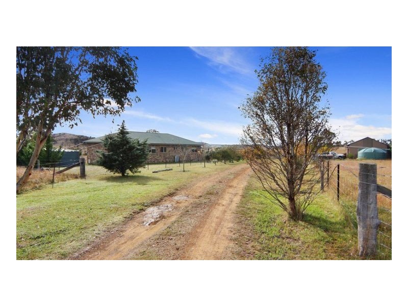 90 Milne Road, Armidale NSW 2350