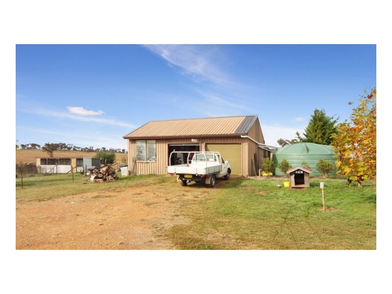 90 Milne Road, Armidale NSW 2350