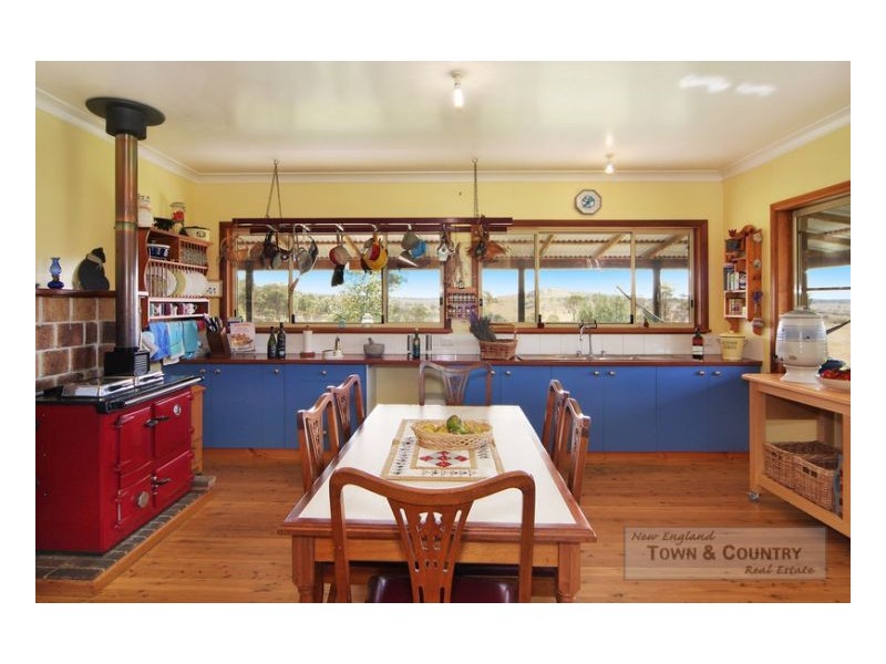 90 Milne Road, Armidale NSW 2350