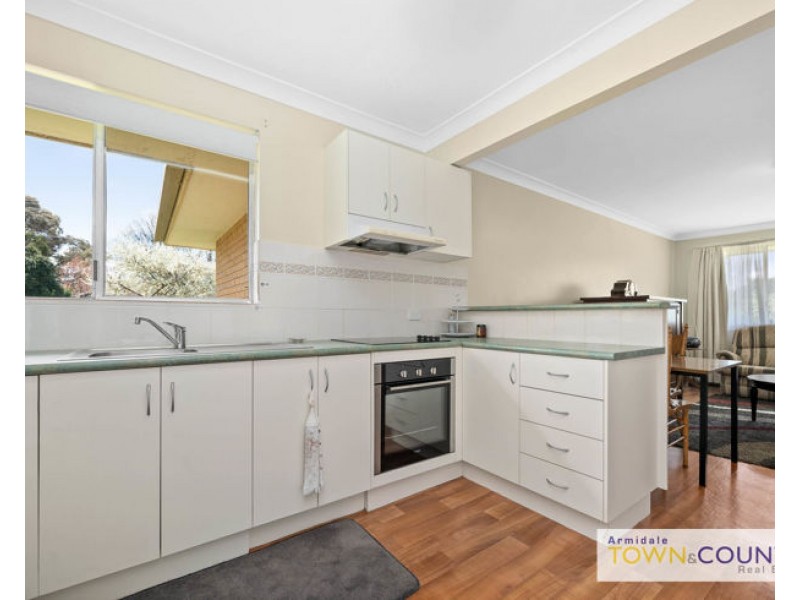 1/2 Kenalmac Avenue, Armidale NSW 2350