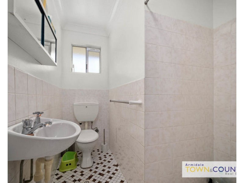 1/2 Kenalmac Avenue, Armidale NSW 2350