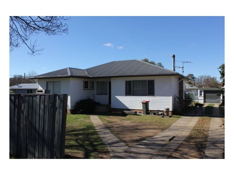 49 Canambe, Armidale NSW 2350