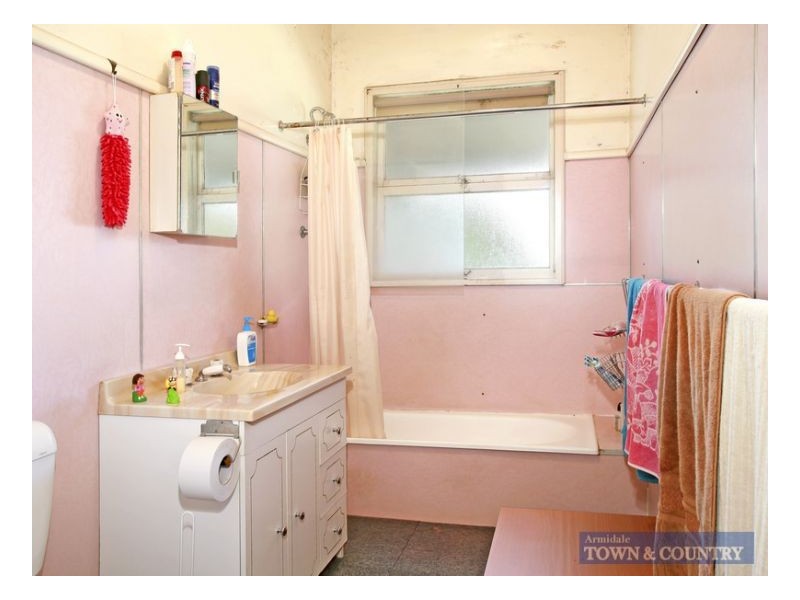 108 Niagara Street, Armidale NSW 2350