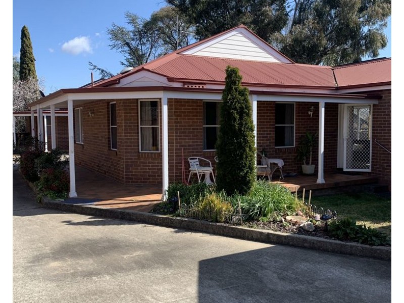 2/160 Jessie Street, Armidale NSW 2350