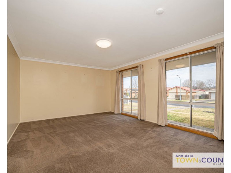56 Macdonald Drive, Armidale NSW 2350
