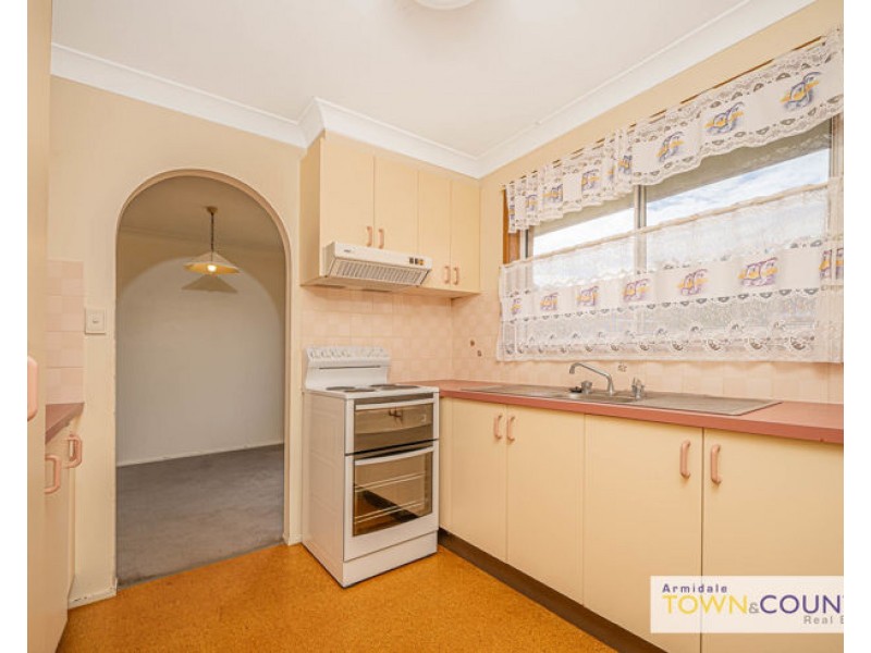 56 Macdonald Drive, Armidale NSW 2350