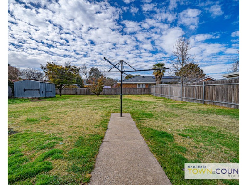 56 Macdonald Drive, Armidale NSW 2350
