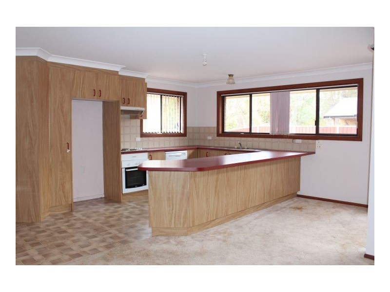 34 Manse Street, Guyra NSW 2365