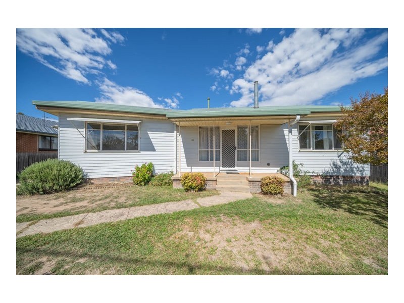 60 Mossman Street, Armidale NSW 2350